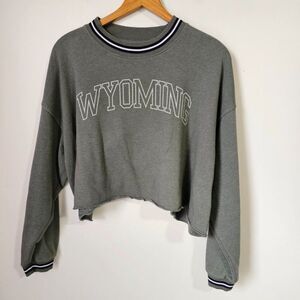 EUC AMERICAN EAGLE WYOMING PRINT OVERSIZED RAW HEM SWEATSHIRT SIZE SMALL